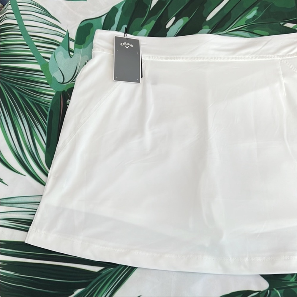 Callaway brilliant, white golf skirt